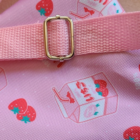 NEW!! Hot Topic Strawberry Milk AOP Passport/ Crossbody Festival Bag!! - Picture 7 of 10